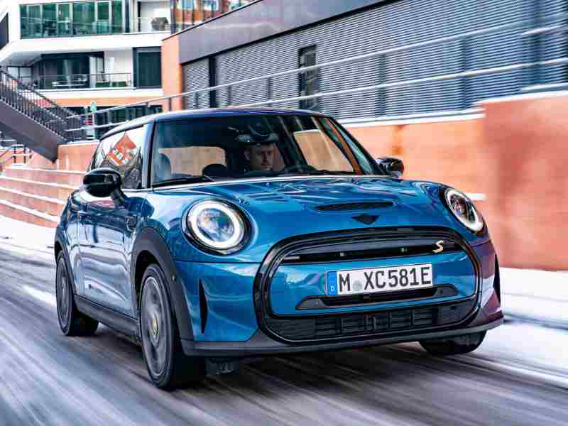 Electric Mini Cooper SE