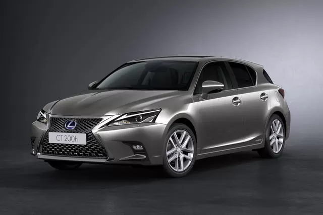 Lexus CT200h