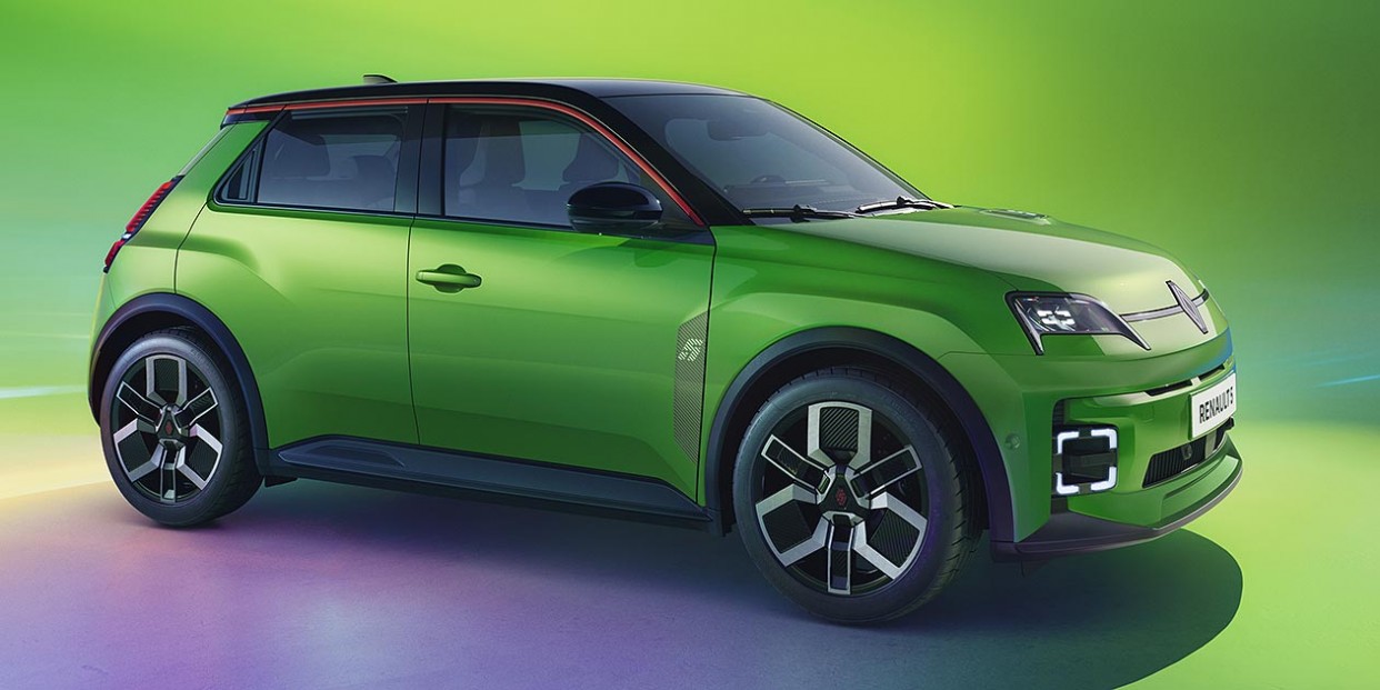 Electric car sales 2025: Tesla collapse, Boom Renault 5