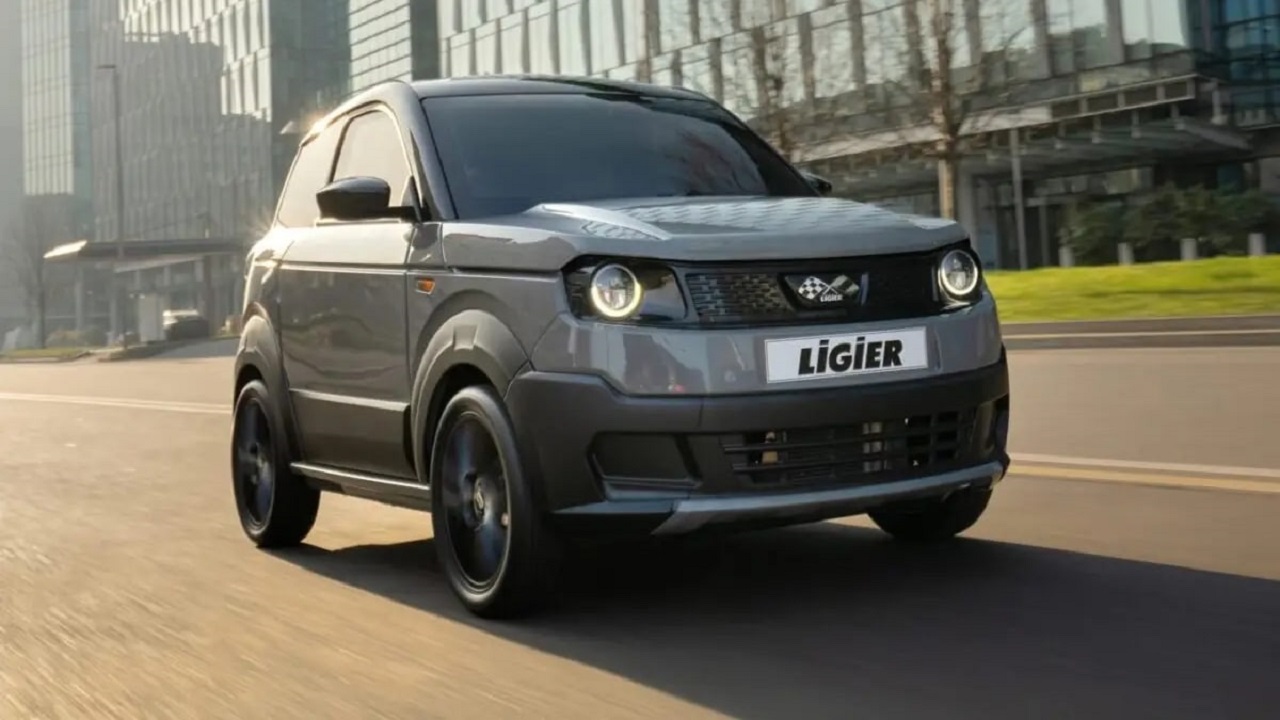Minicar without a license: better thermal or electric?